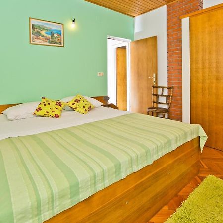 Villa Mateljan Zastražišće Esterno foto