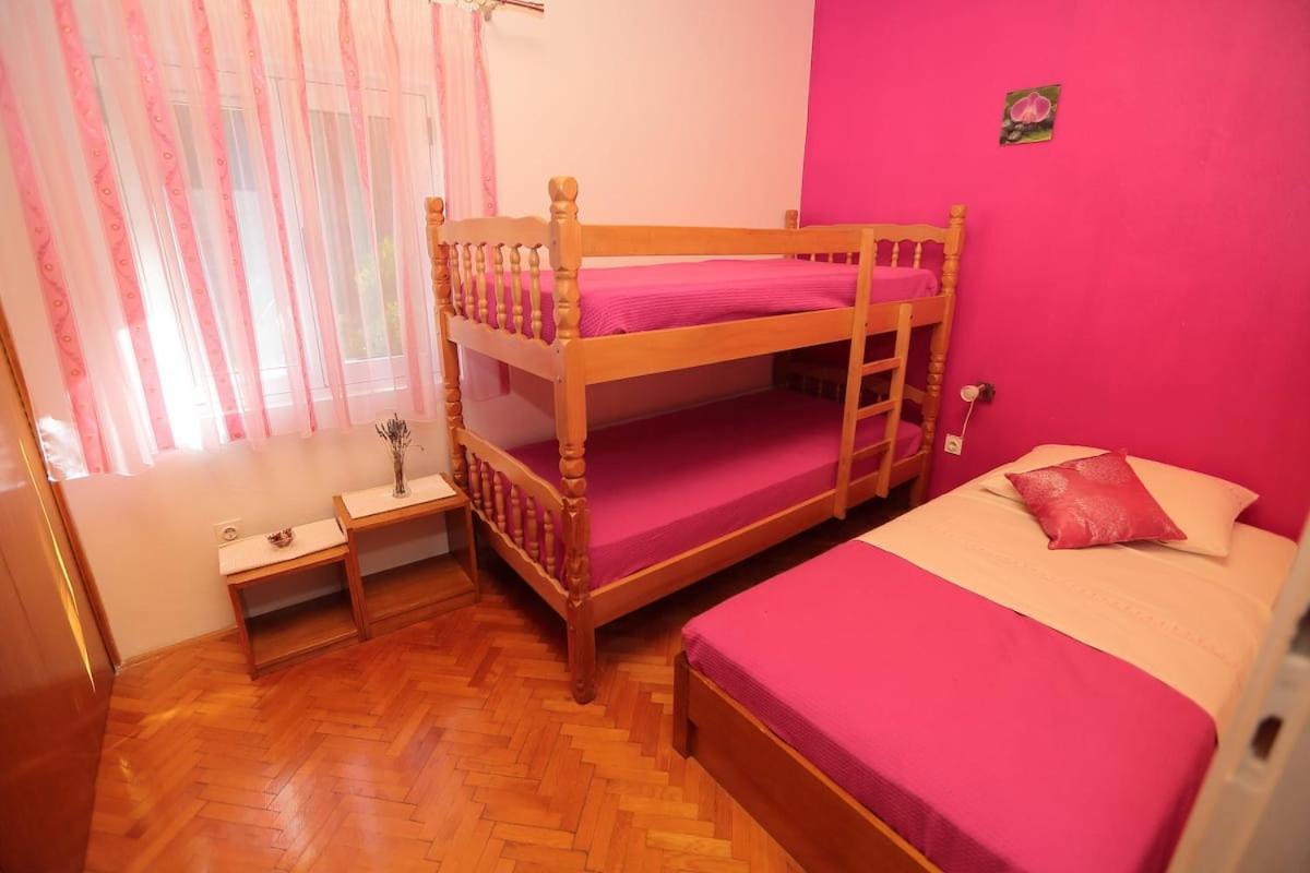 Villa Mateljan Zastražišće Esterno foto