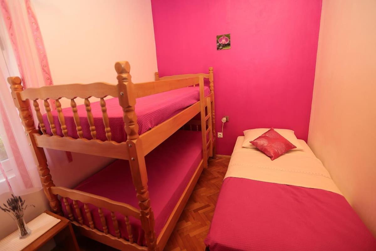 Villa Mateljan Zastražišće Esterno foto