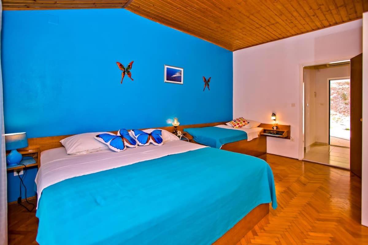 Villa Mateljan Zastražišće Esterno foto