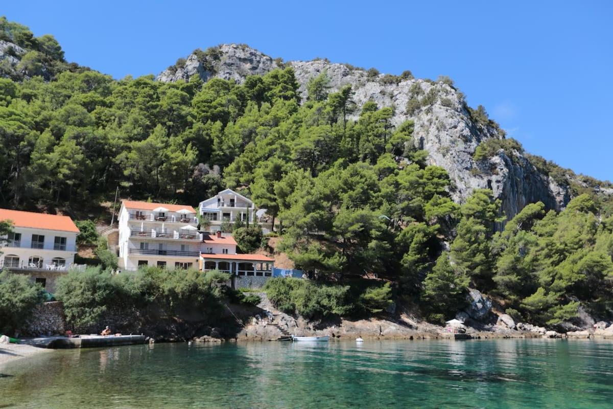 Villa Mateljan Zastražišće Esterno foto
