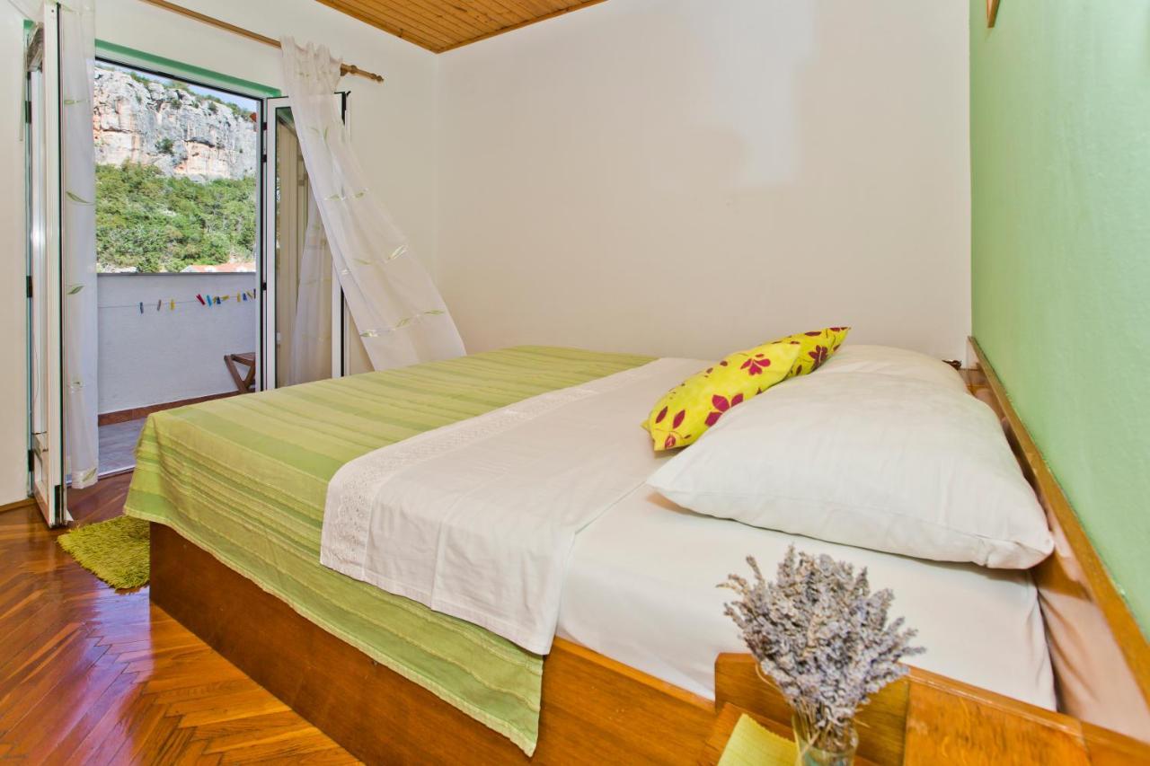 Villa Mateljan Zastražišće Esterno foto