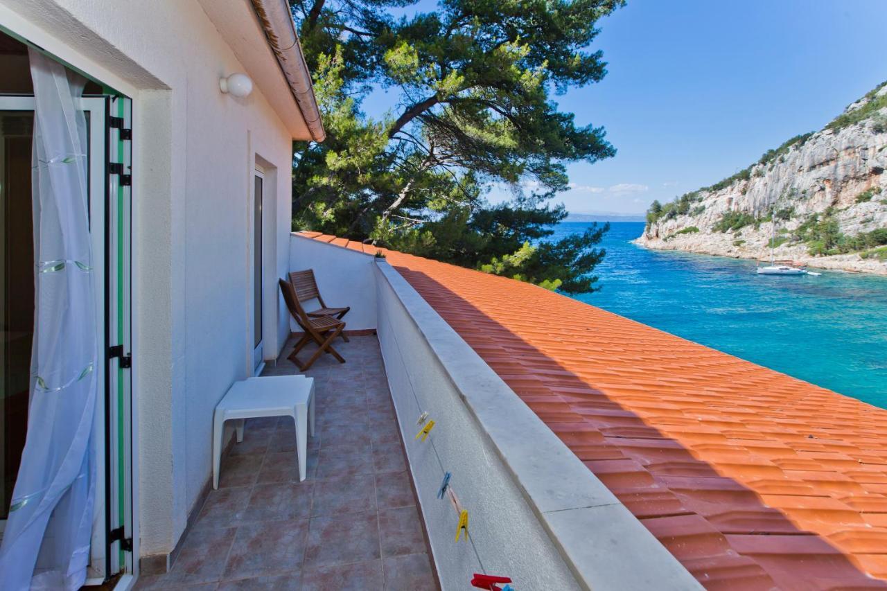 Villa Mateljan Zastražišće Esterno foto