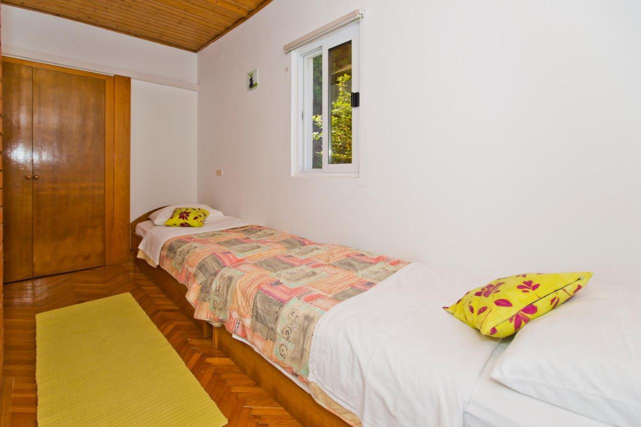 Villa Mateljan Zastražišće Esterno foto