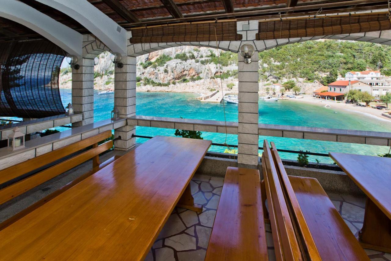 Villa Mateljan Zastražišće Esterno foto